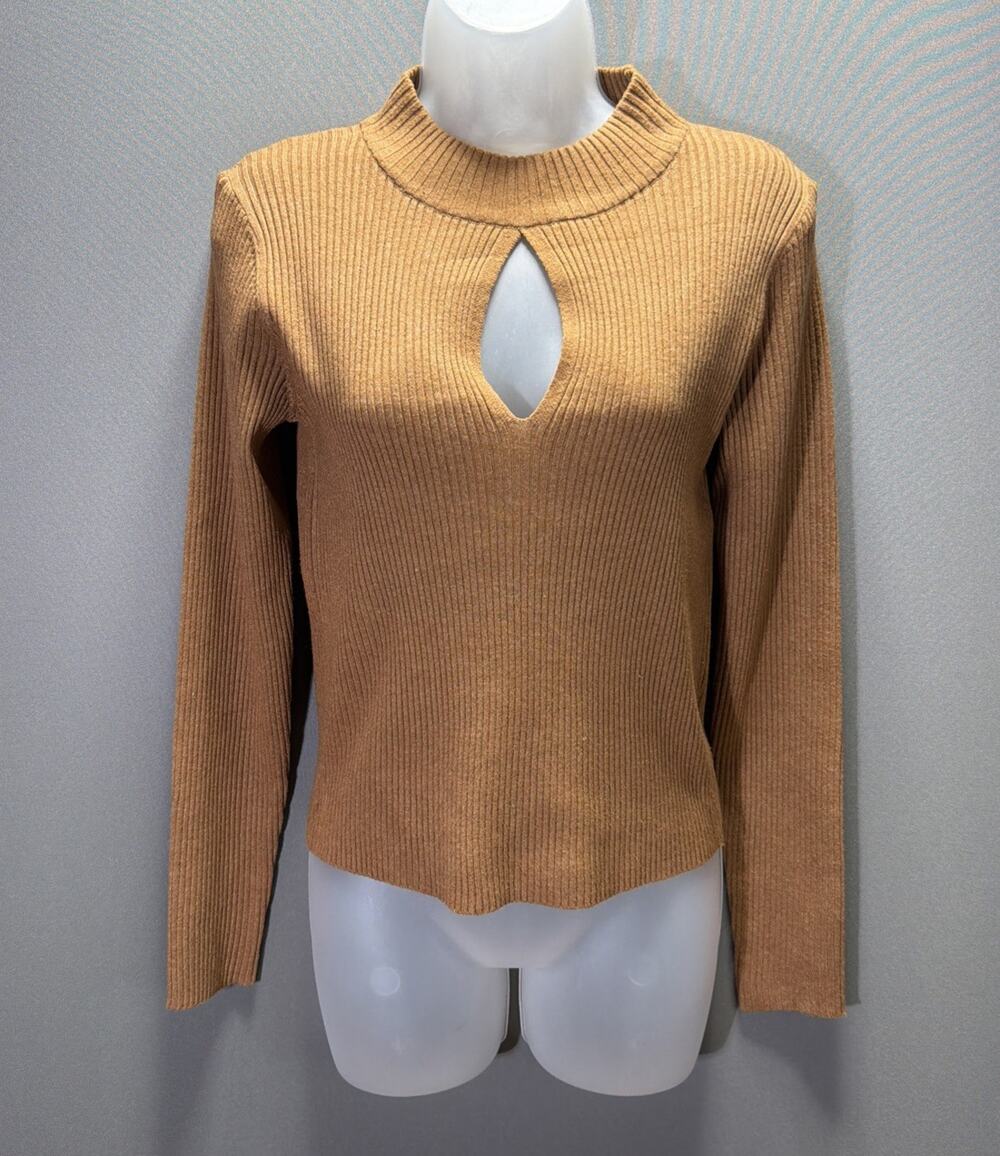 Hippie Rose sweater Tan Keyhole Mock Neck Long Sleeve Size Large New With Tags